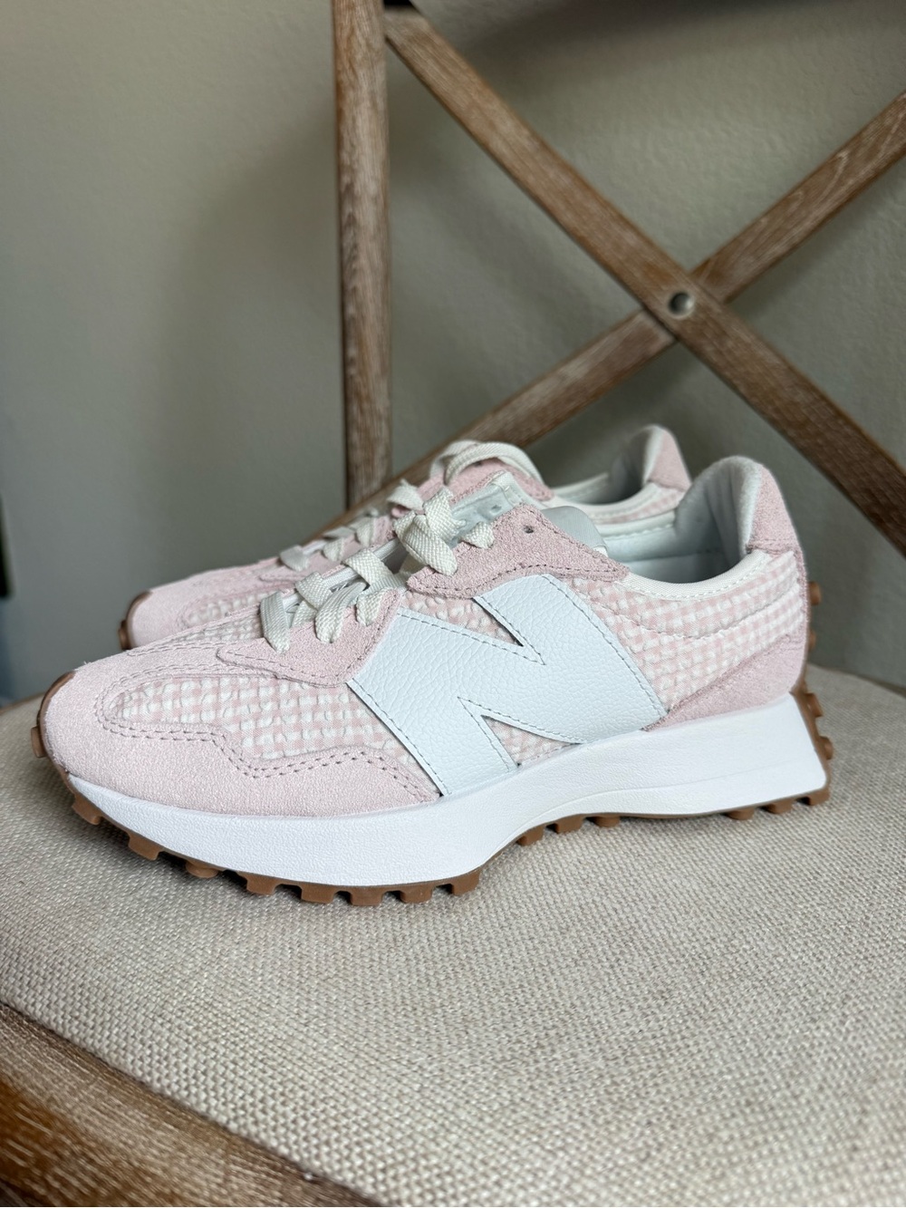 New Balance 327 Sneakers pink gingham - Picture 2 of 8